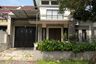 4 Bedroom House for sale in Sambikerep, East Java