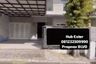 6 Bedroom House for sale in Sambikerep, East Java