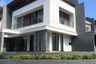 4 Bedroom House for sale in Sambikerep, East Java
