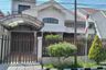 Rumah dijual dengan 5 kamar tidur di Darmo, Jawa Timur