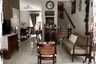 Rumah dijual dengan 4 kamar tidur di Wiyung, Jawa Timur