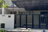 4 Bedroom House for sale in Waru, East Java