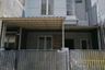 Rumah dijual dengan 3 kamar tidur di Darmo, Jawa Timur