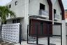 Rumah dijual dengan 3 kamar tidur di Kutisari, Jawa Timur