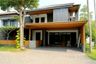 5 Bedroom House for sale in Wiyung, East Java