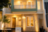 4 Bedroom House for sale in Wiyung, East Java