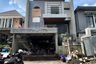 4 Bedroom House for sale in Sambikerep, East Java