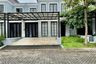 4 Bedroom House for sale in Sambikerep, East Java