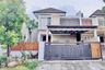 Rumah dijual dengan 4 kamar tidur di Kedungdoro, Jawa Timur