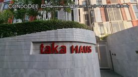 2 Bedroom Condo for sale in Taka Haus Ekamai 12, Khlong Tan Nuea, Bangkok near BTS Ekkamai