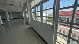 1 Bedroom Office for rent in Bang Chak, Bangkok near BTS Punnawithi