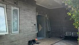 Rumah dijual dengan 9 kamar tidur di Kujangsari, Jawa Barat