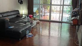 3 Bedroom House for sale in Chan Kasem, Bangkok near MRT Chankasem
