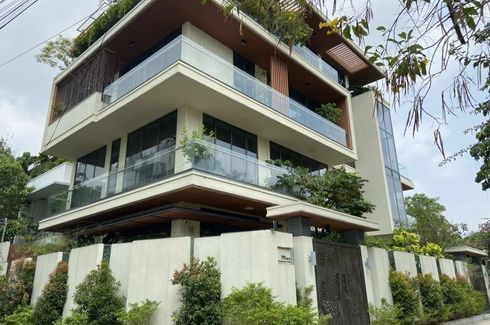 5 Bedroom Villa for sale in Tan Hung, Ho Chi Minh