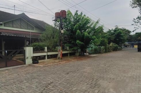 Rumah disewa dengan 4 kamar tidur di Tawangmas, Jawa Tengah