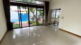 4 Bedroom House for rent in Phra Khanong, Bangkok near BTS Thong Lo