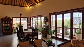 Villa disewa dengan 5 kamar tidur di Angantaka, Bali