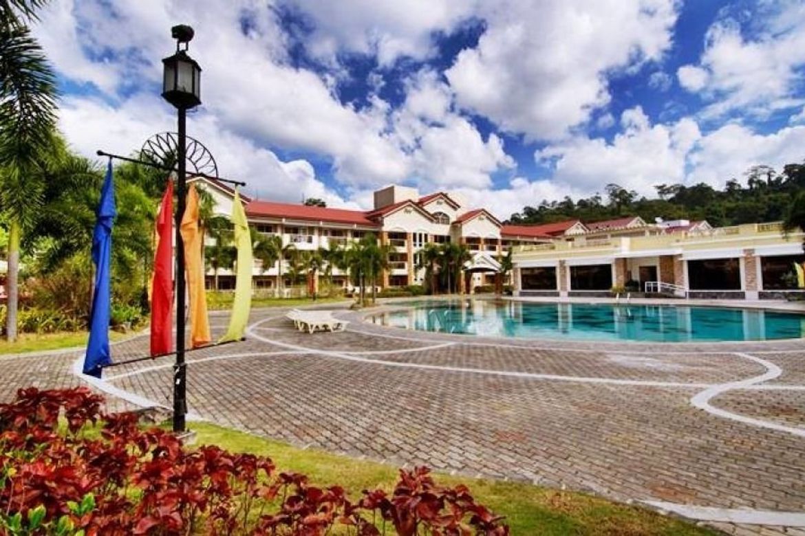 Subic Holiday Villas Condo for Sale 📌 Condo for sale in Zambales Dot