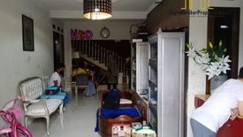 Rumah dijual dengan 4 kamar tidur di Babakan Ciparay, Jawa Barat