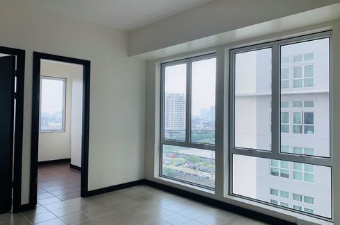 2 Bedroom Condo for sale in San Lorenzo Place, Bangkal, Metro Manila near MRT-3 Magallanes