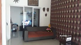 Rumah dijual dengan 3 kamar tidur di Babakan Madang, Jawa Barat