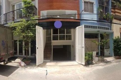Cần bán nhà phố 4 phòng ngủ tại Phường 11, Quận 3, Hồ Chí Minh