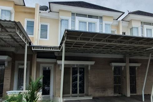 Rumah dijual dengan 3 kamar tidur di Surabaya, Jawa Timur