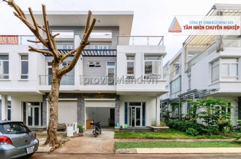 Cần bán nhà riêng 4 phòng ngủ tại Phú Hữu, Quận 9, Hồ Chí Minh