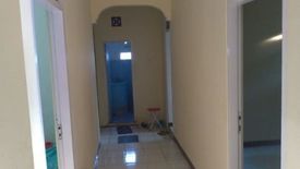 5 Bedroom House for sale in Geluran, East Java