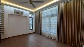 4 Bedroom House for sale in Thuy Khue, Ha Noi