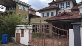 8 Bedroom House for sale in Petaling Jaya, Selangor