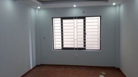 3 Bedroom Townhouse for sale in Thuong Thanh, Ha Noi