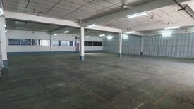 Warehouse / Factory for rent in Phlapphla, Bangkok near MRT Lat Phrao 83