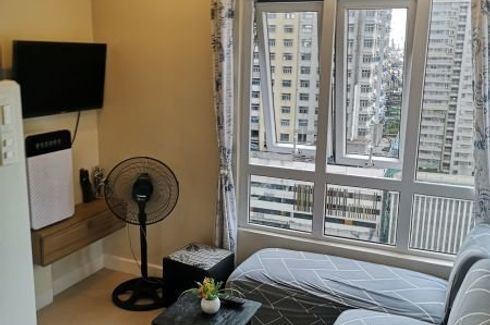 2 Bedroom Condo for sale in Victoria de Makati, Pio Del Pilar, Metro Manila