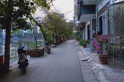 Cần bán nhà riêng 4 phòng ngủ tại Trung Hòa, Quận Cầu Giấy, Hà Nội