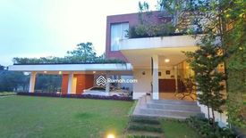 Rumah dijual dengan 5 kamar tidur di Babakan Madang, Jawa Barat