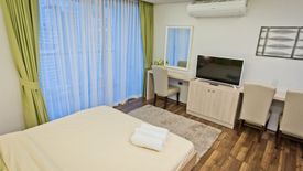 Apartment for rent in The Peak Towers, Nong Prue, Chonburi