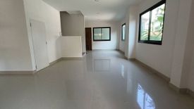 3 Bedroom Townhouse for sale in Mornington Hill, Mueang Chon Buri, Chonburi