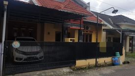 Rumah disewa dengan 3 kamar tidur di Manyaran, Jawa Tengah