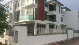 6 Bedroom House for sale in Taman Mutiara Rini, Johor