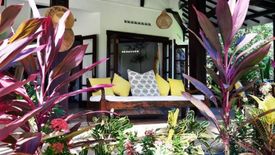 Villa dijual dengan 4 kamar tidur di Alasangker, Bali