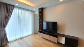 2 Bedroom Condo for sale in Khlong Toei, Bangkok near BTS Nana