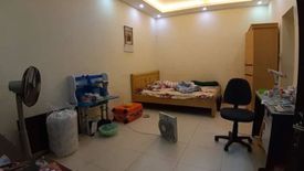 4 Bedroom Townhouse for sale in Nga Tu So, Ha Noi