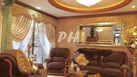 5 Bedroom House for sale in Ramon Magsaysay, Metro Manila near LRT-1 Roosevelt