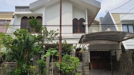 Rumah dijual dengan 5 kamar tidur di Gubeng, Jawa Timur