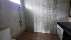 Rumah dijual dengan 4 kamar tidur di Babakan Madang, Jawa Barat