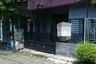 Rumah dijual dengan 5 kamar tidur di Kebraon, Jawa Timur