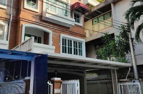 4 Bedroom Townhouse for sale in Yenakart Residence, Chong Nonsi, Bangkok near MRT Khlong Toei