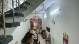 Cần bán nhà riêng 3 phòng ngủ tại Phường 13, Quận 3, Hồ Chí Minh