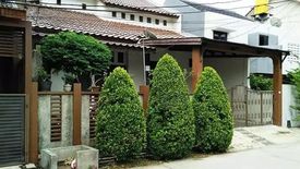Rumah disewa dengan 5 kamar tidur di Ancol, Jakarta